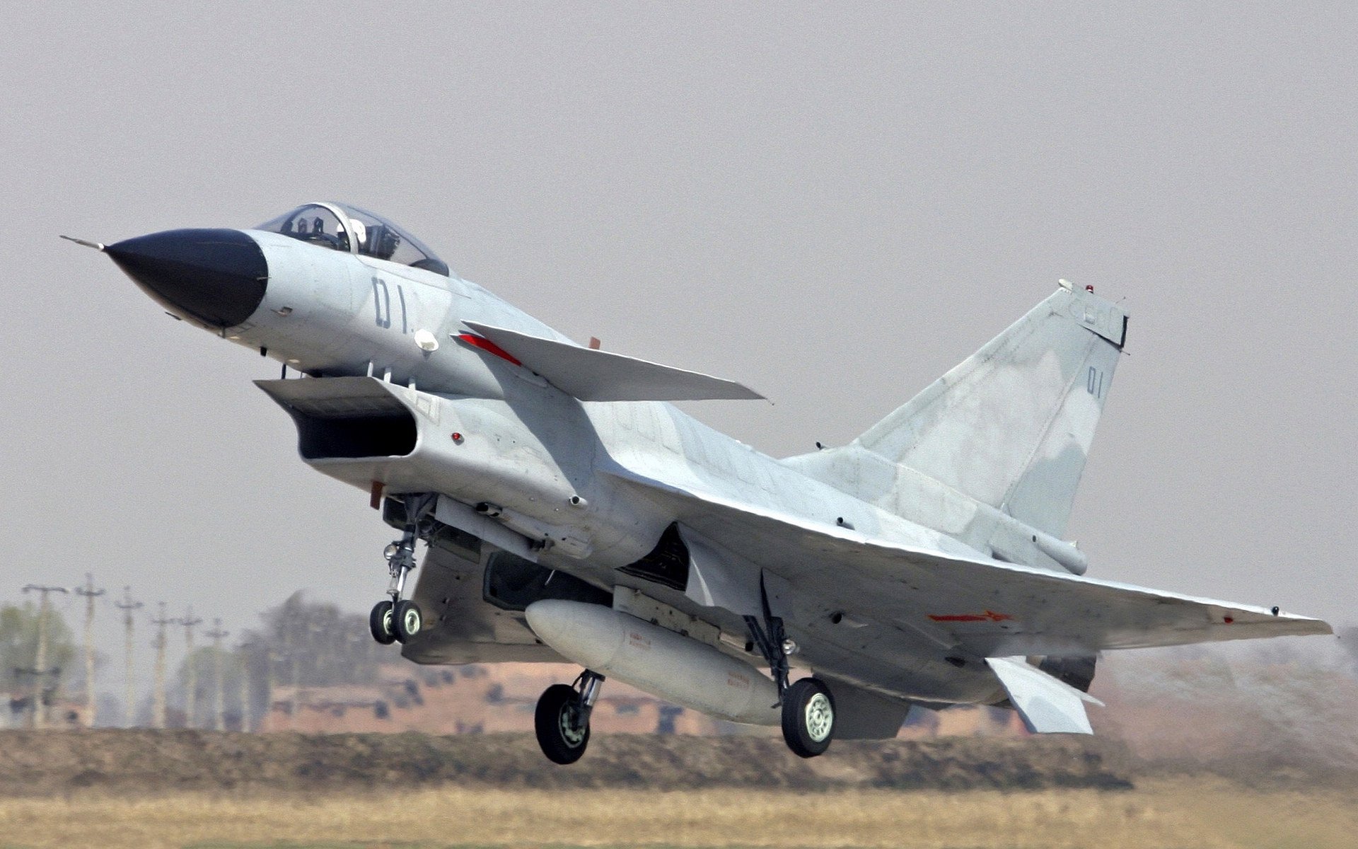 德甲数据分析驱动下的前场压迫效率评估模型，前场压迫防守训练